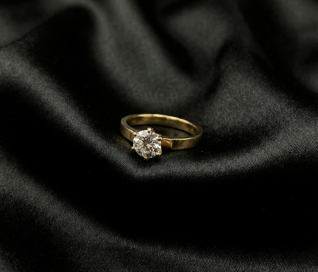 ENGAMENT RING W_ CZ_