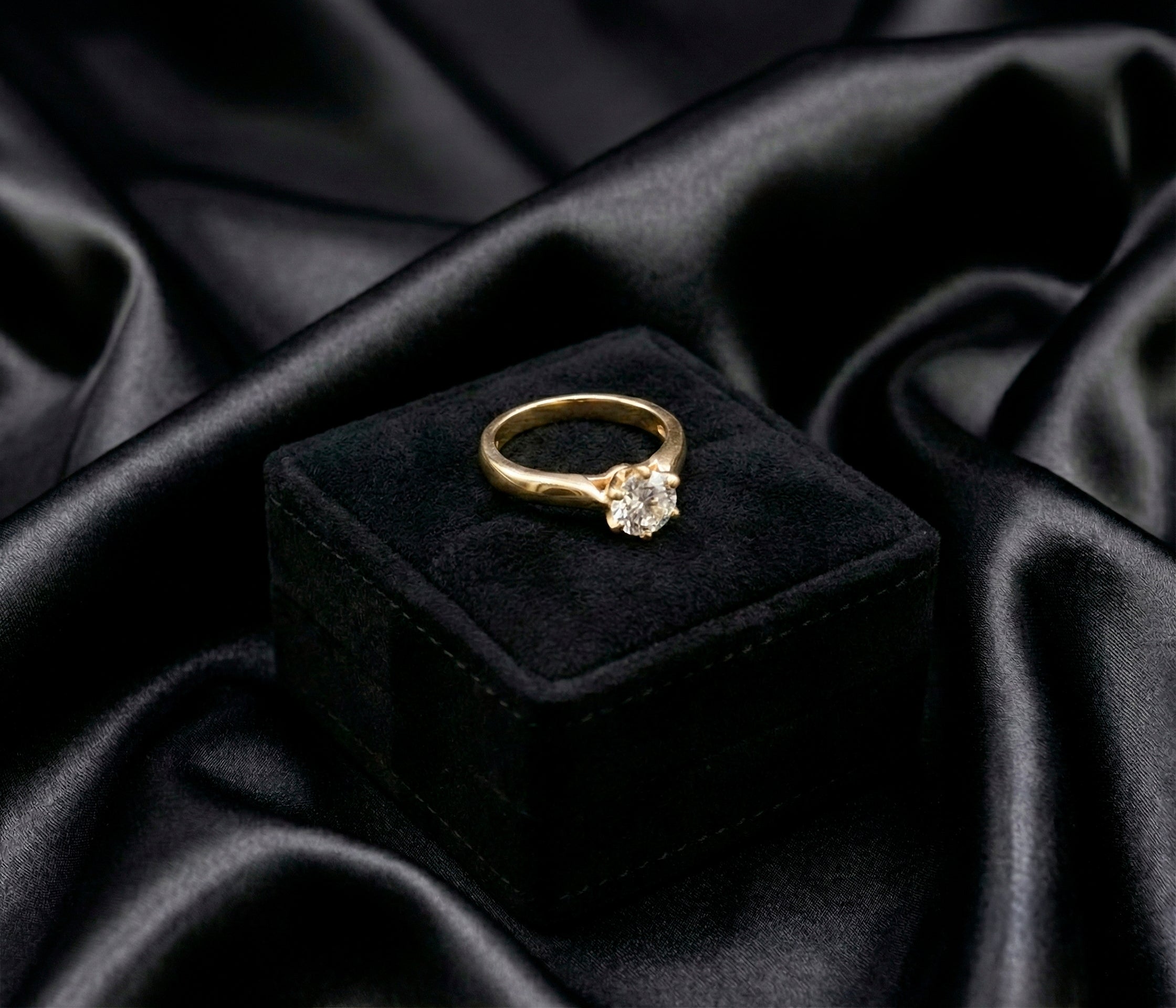 ENGAMENT RING W_ CZ_