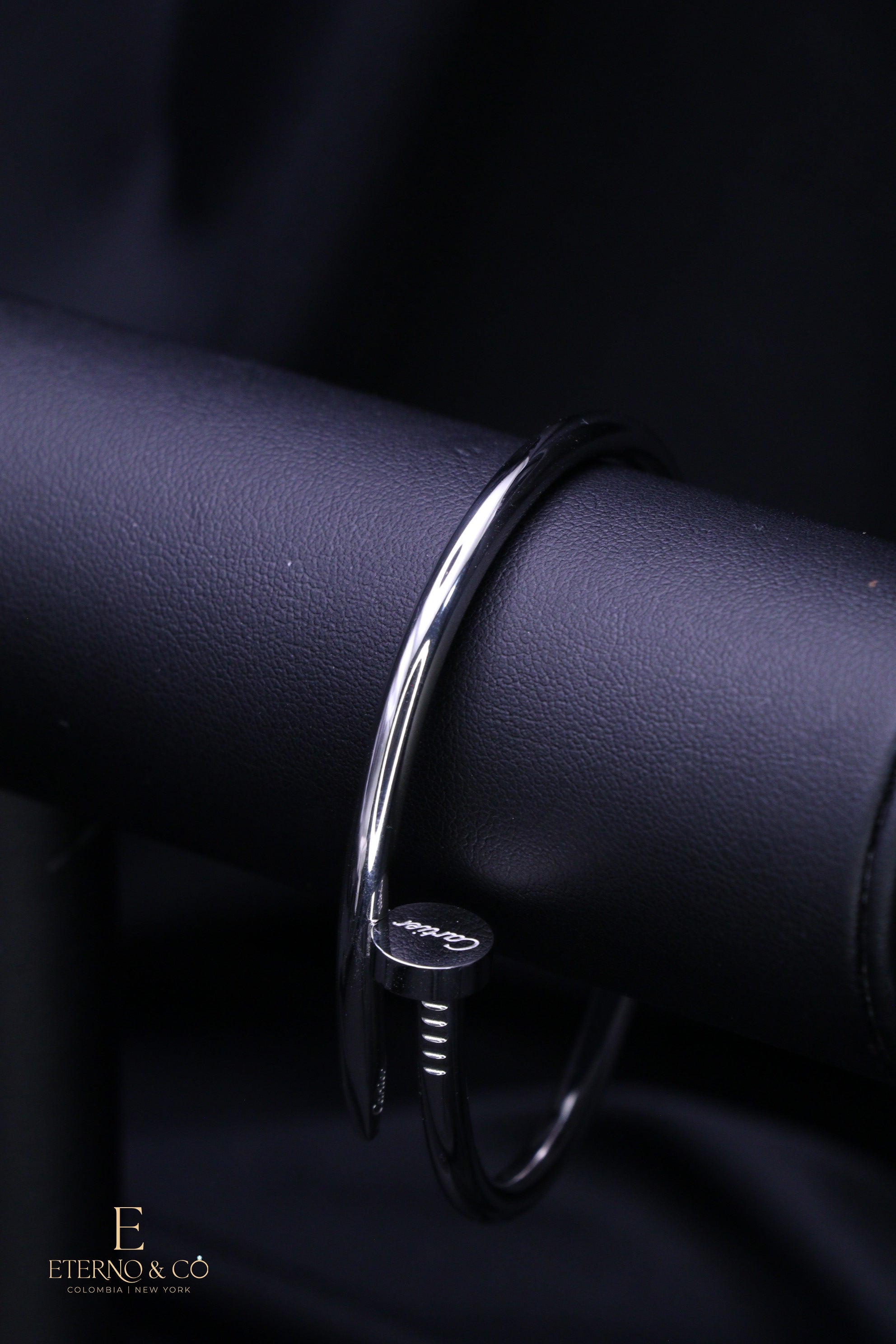 NAIL BRACELET – THICK SIL-27