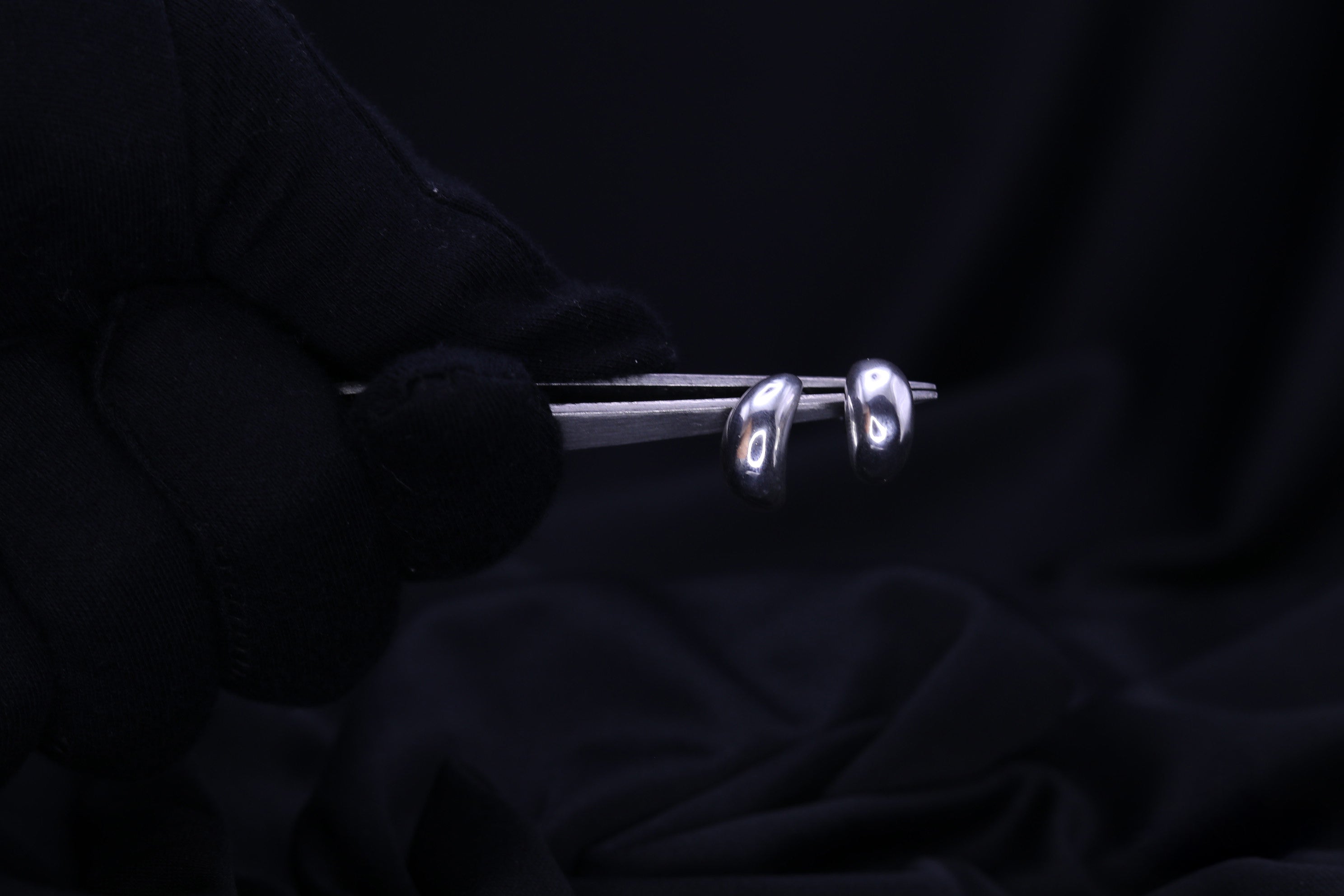 TEARDROP STUDS SIL-38
