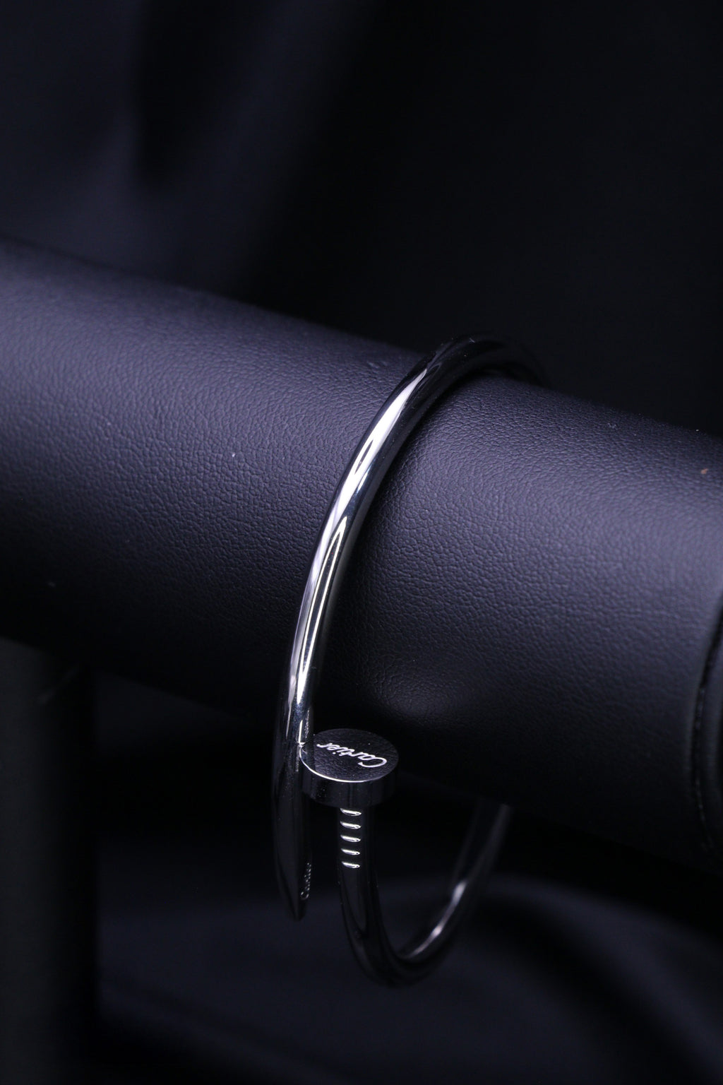 NAIL BRACELET – THICK SIL-27