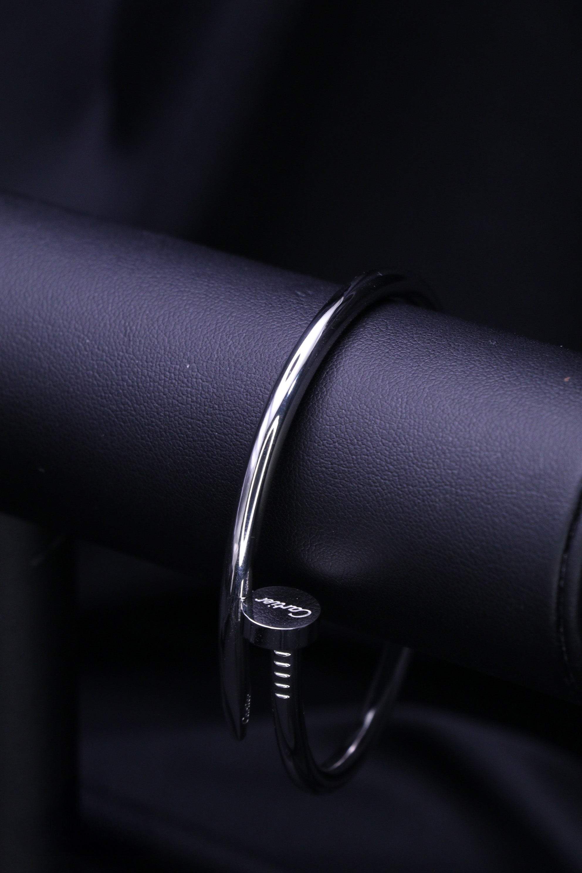 NAIL BRACELET – THICK SIL-27