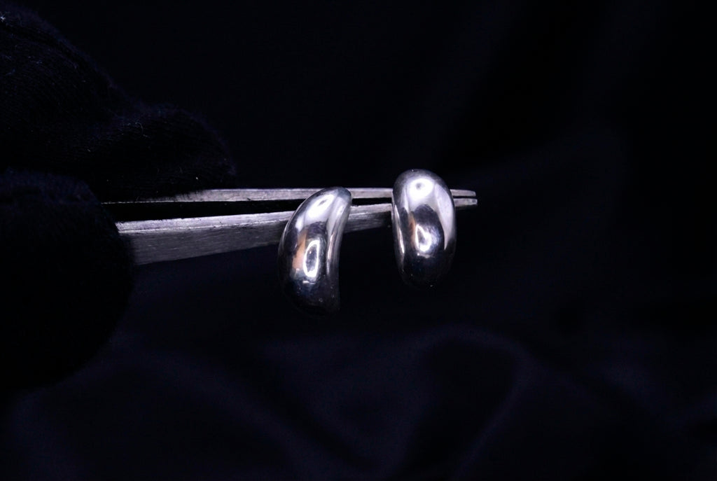 TEARDROP STUDS SIL-38