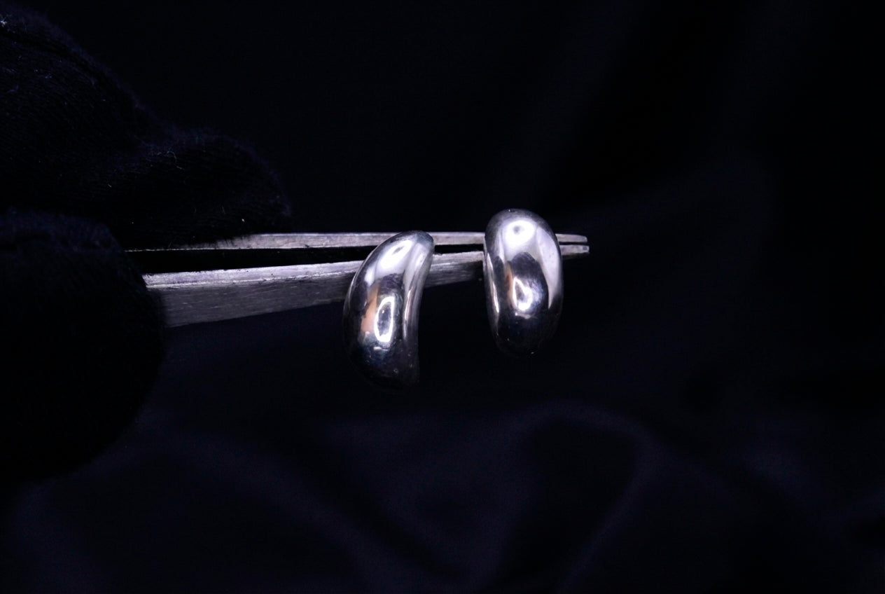 TEARDROP STUDS SIL-38