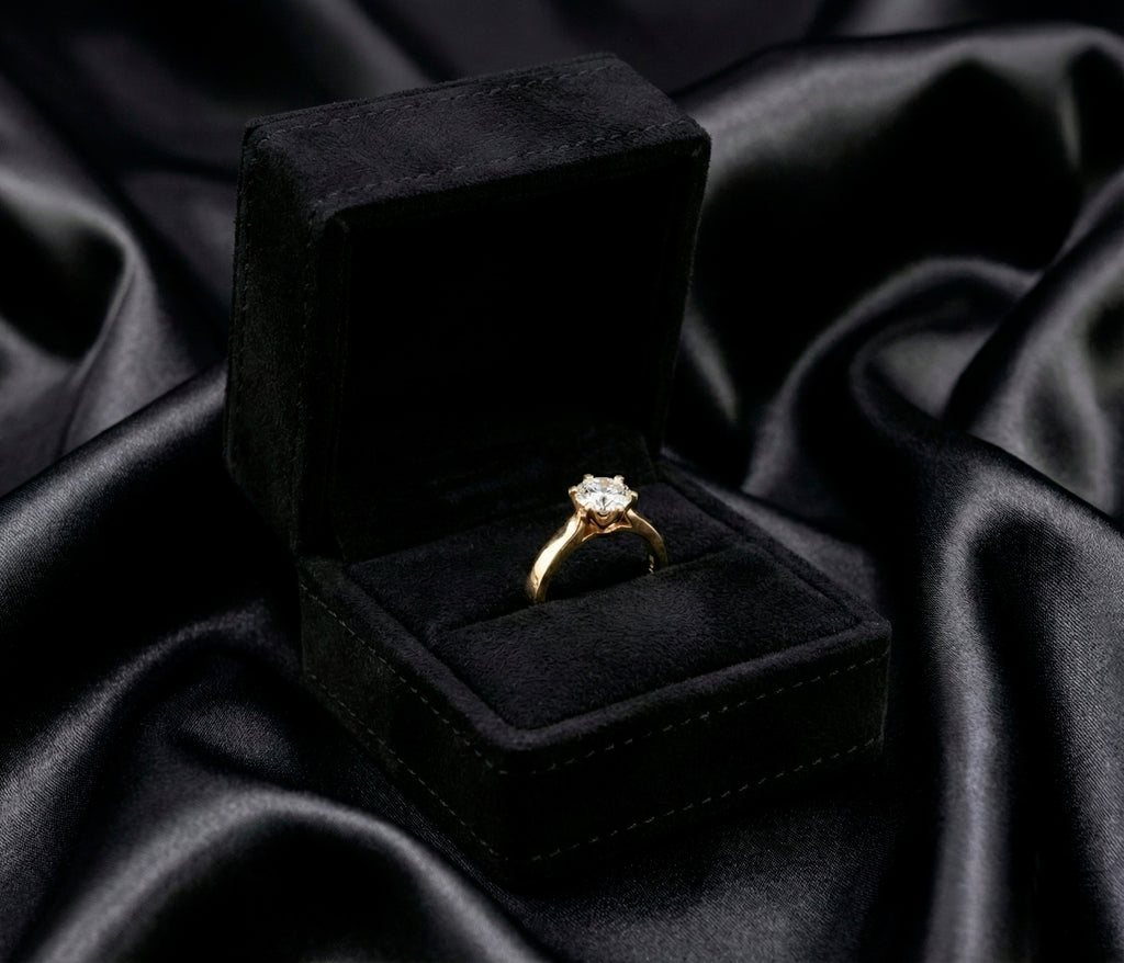 ENGAMENT RING W_ CZ_