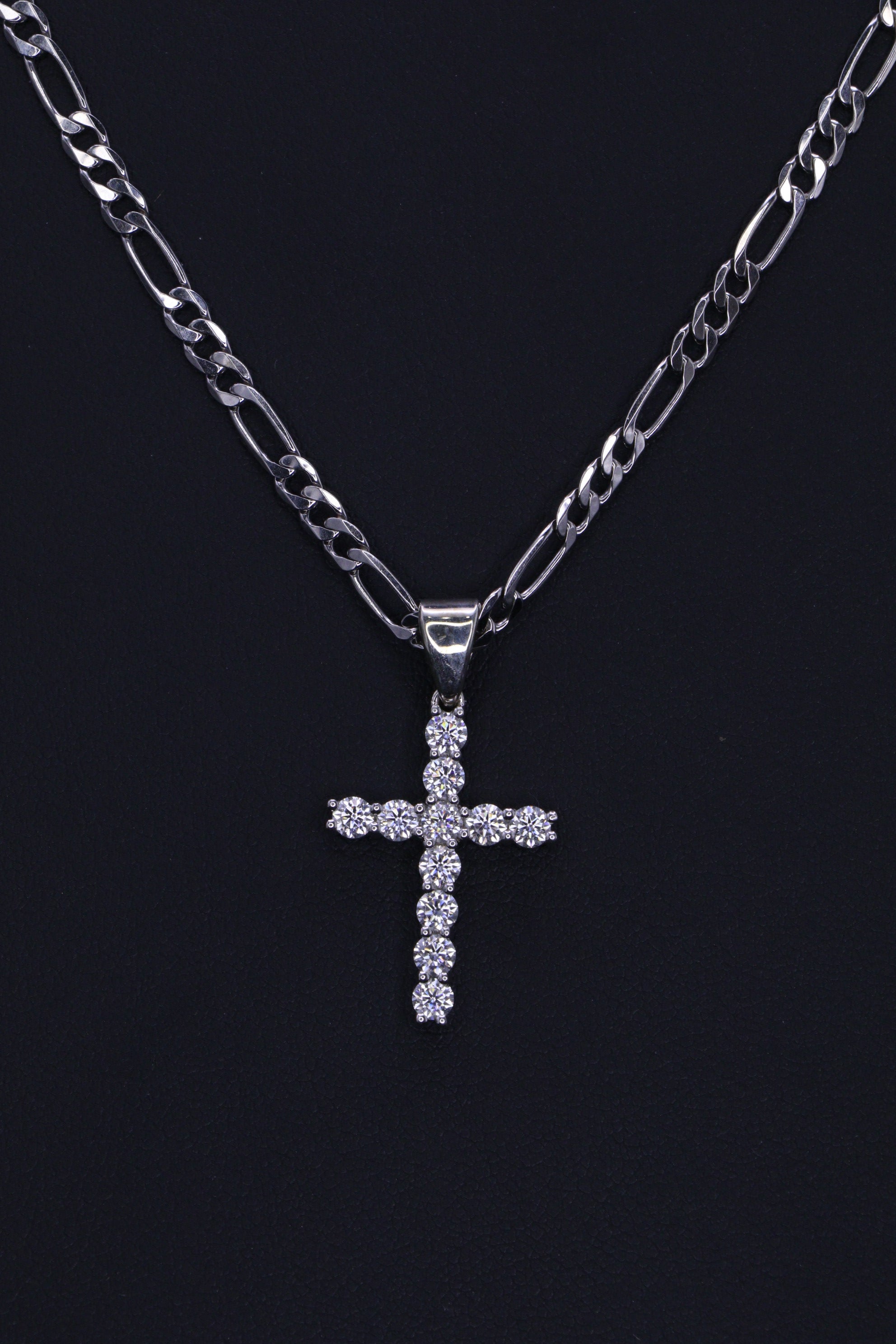 Mini Cross Moissanite SIL-11