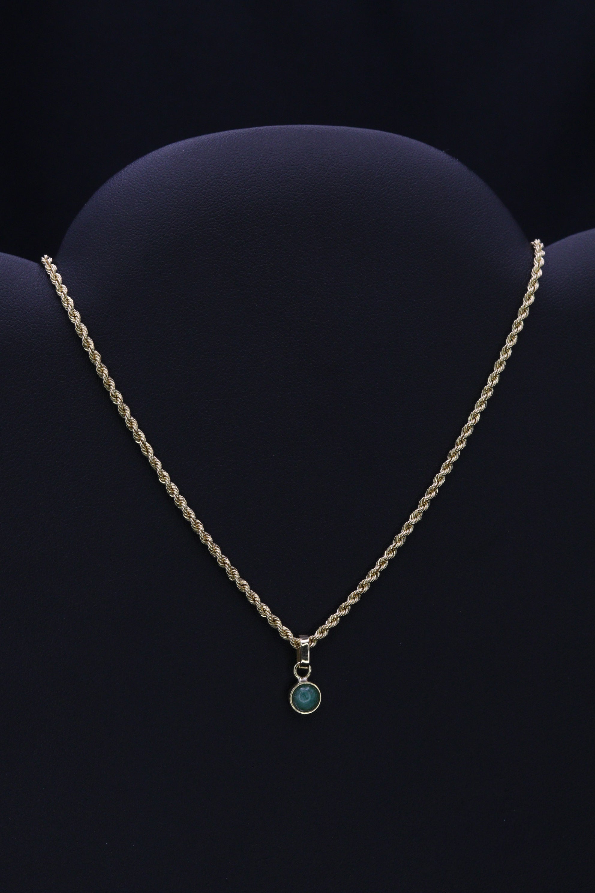 CAUCHON PENDANTS COLLECTION