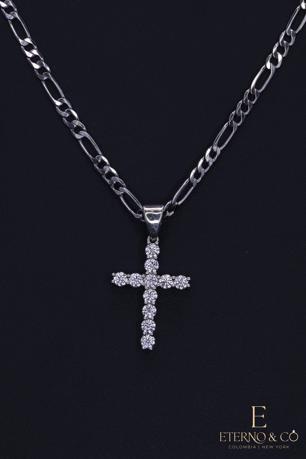 Mini Cross Moissanite SIL-11