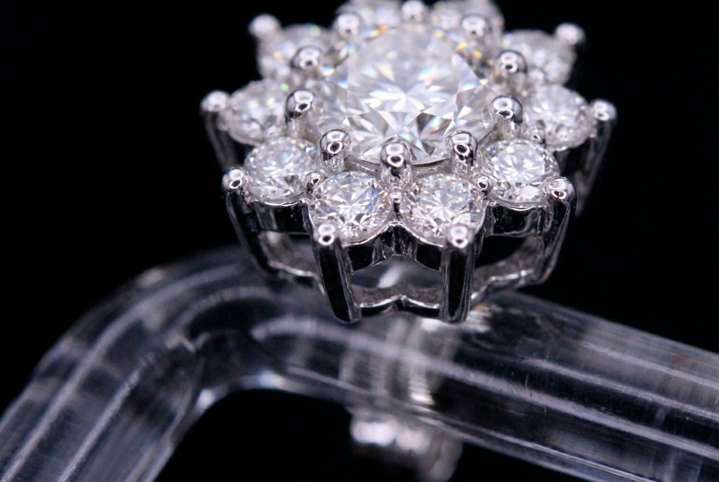 MOISSANITE WHITE SUNFLOWER