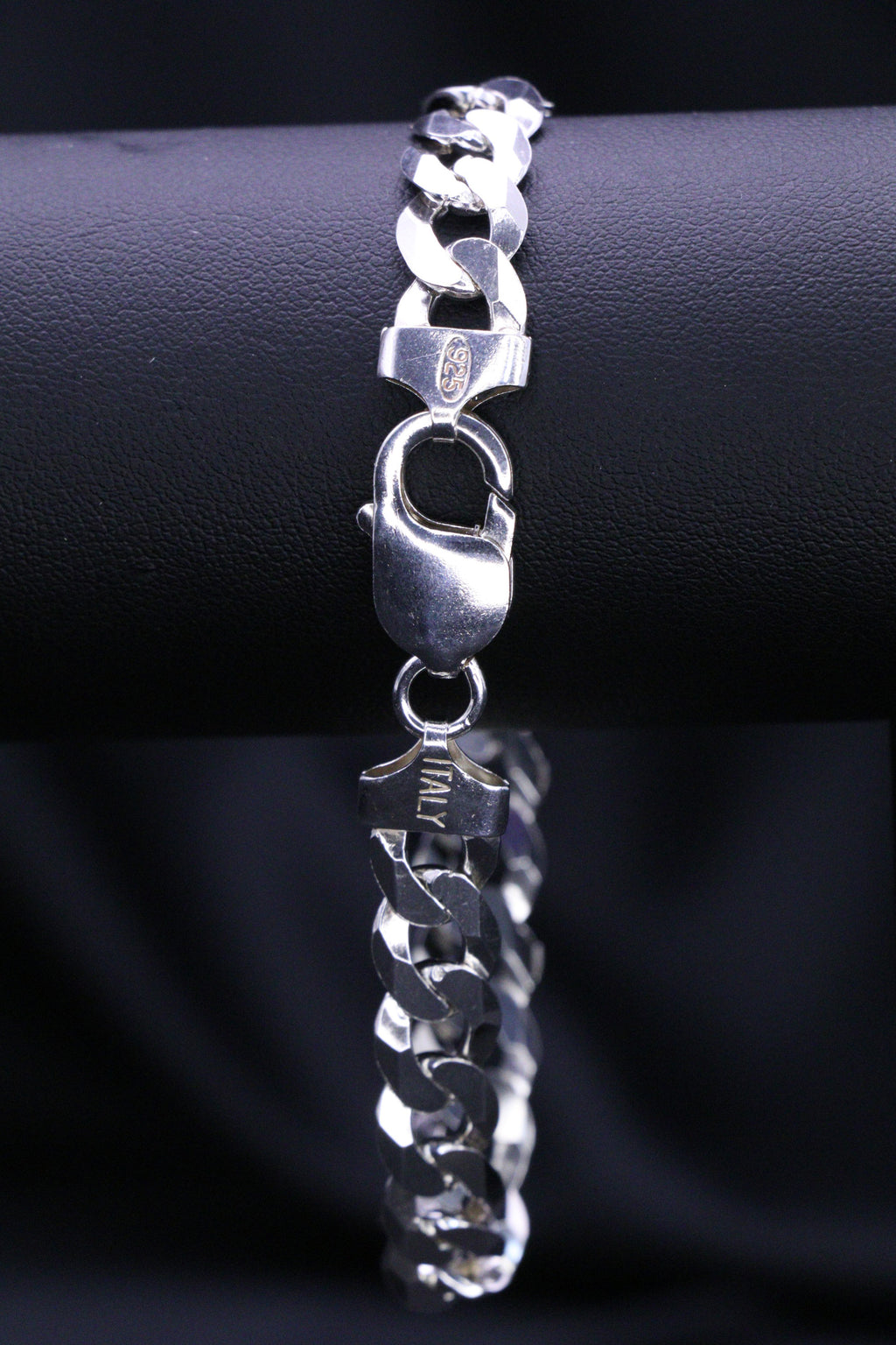 Flat curb necklace